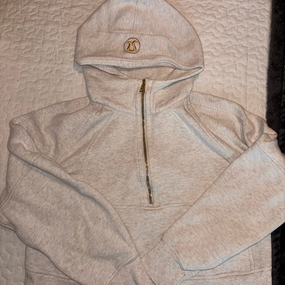 Lululemon Scuba Half-Zip Hoodie – Heathered Grey w/ Gold Zip (XS)